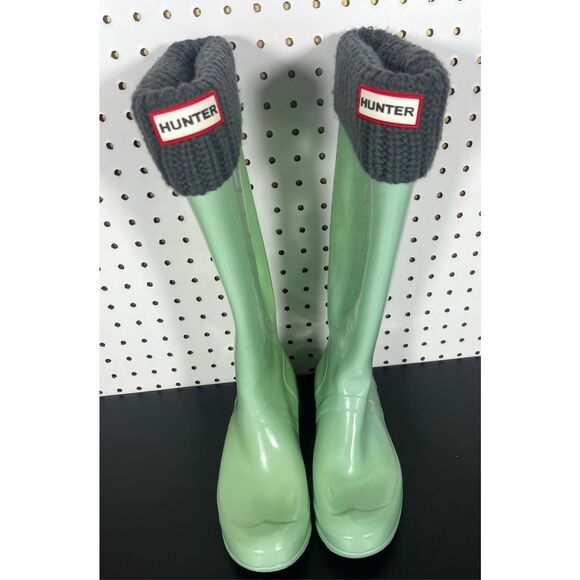 Hunter mint green boots with thermal sock insert size 7 - Picture 1 of 12
